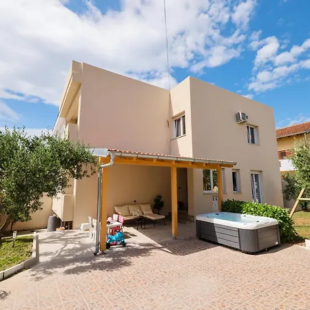 Brodarica Villa Zadar