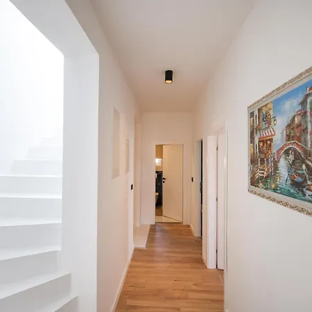 Brodarica Villa *
